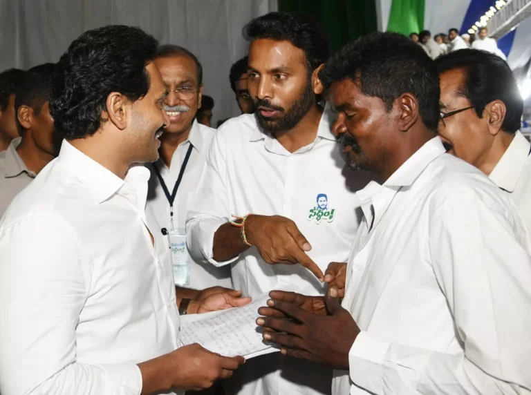 Ardent follower concludes 10-year vow after meeting CM Jagan