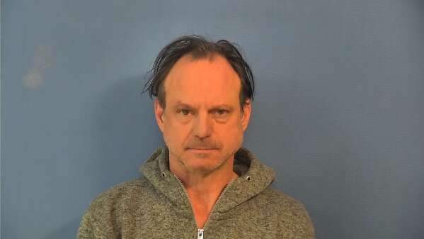 Naperville man charged with burglary