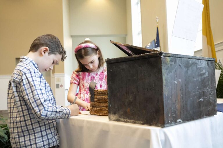 Time capsule opens window into Arlington Heights church’s past